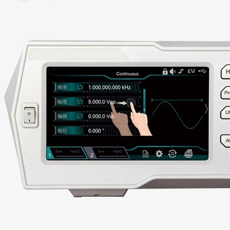 35 MHz arbitrary waveform generator detail