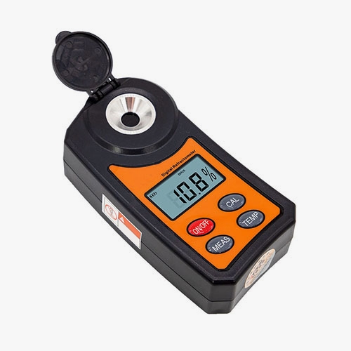 Brix refractometer for honey detail