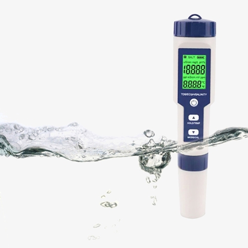 Electronic water quality tester waterproof and dustproof functions