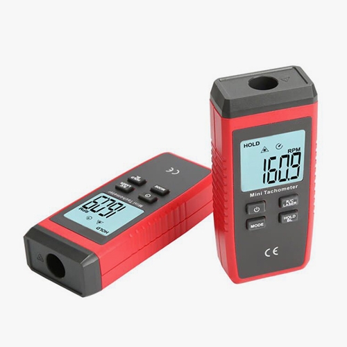 Non contact digital tachometer for motor detail