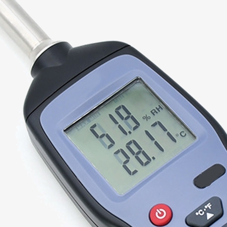 Portable dew point meter with wet bulb function