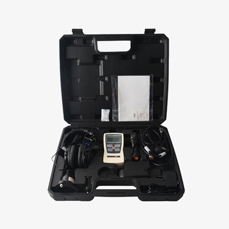 Portable water leak detector packages