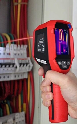 Thermal imaging camera for distribution box inspection